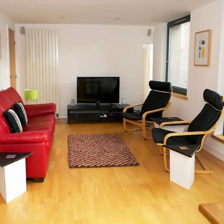 Joivy Inviting Flat With Parking In Canonmills Edinburgh Exterior photo