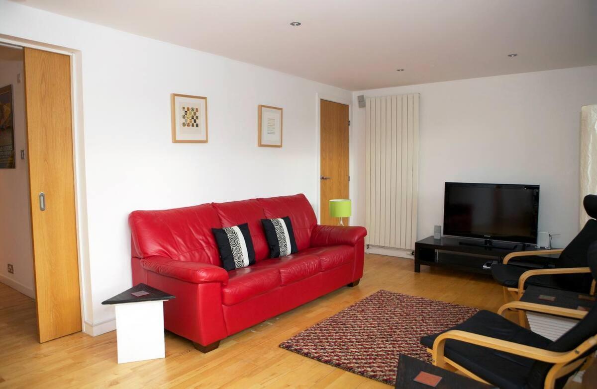 Joivy Inviting Flat With Parking In Canonmills Edinburgh Exterior photo